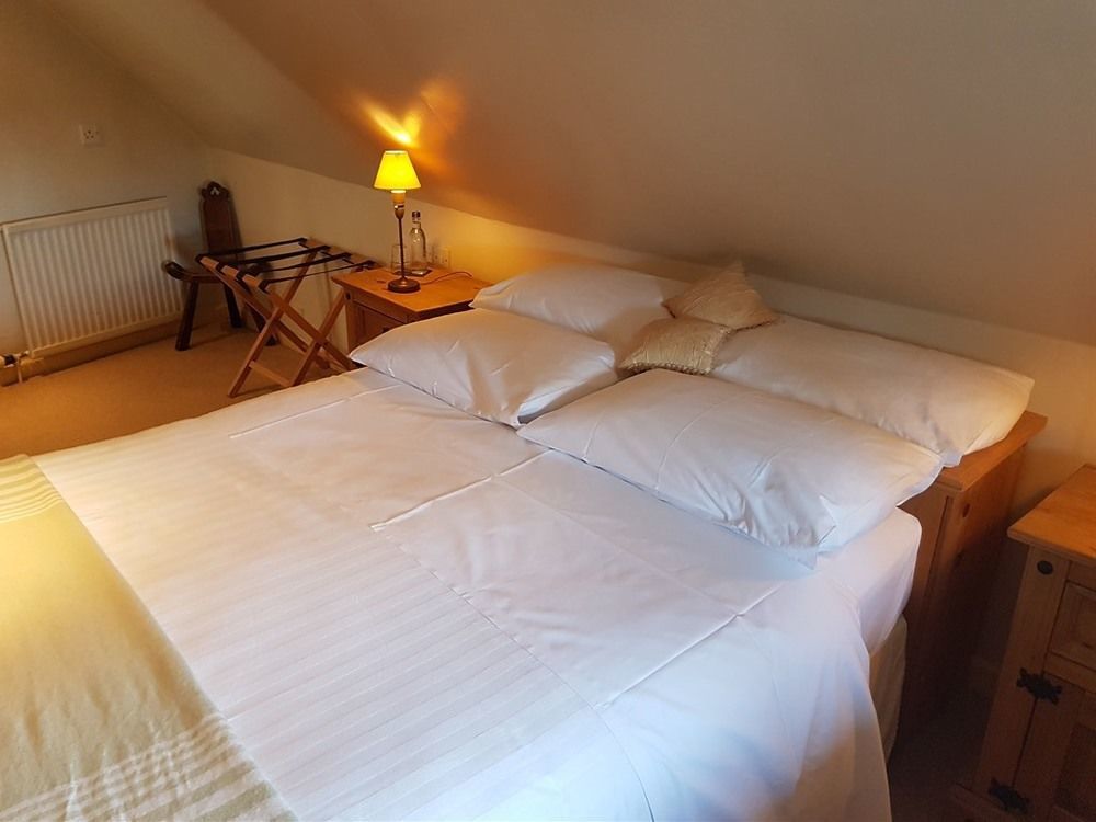 Lord Nelson Inn Chippenham  Dış mekan fotoğraf